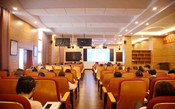 主题教育就业育人：今年会举办创业比赛指导讲座